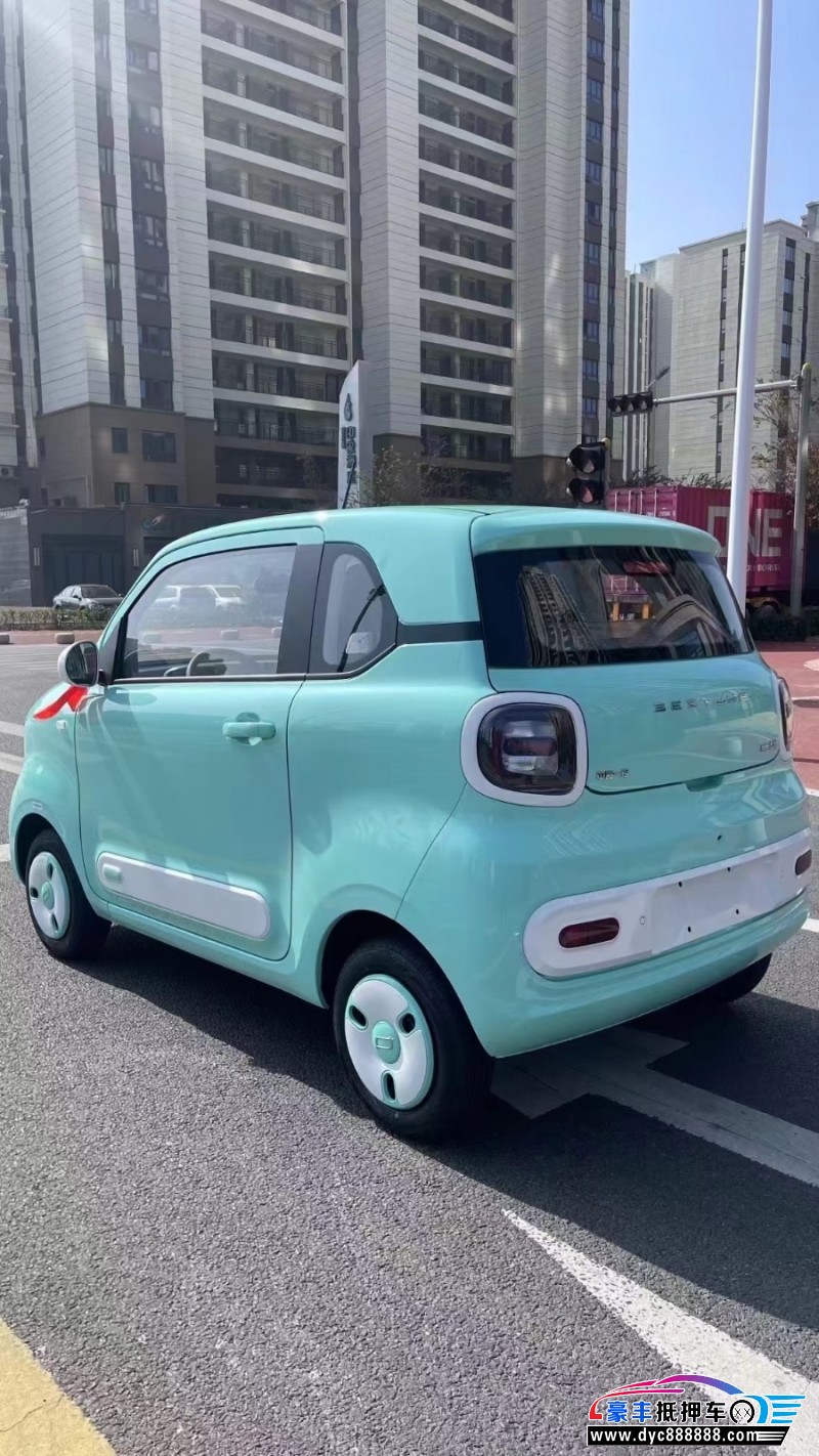 24年奔腾小马轿车抵押车出售