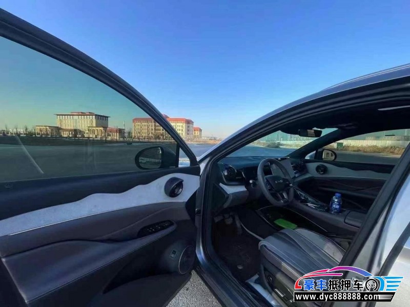 24年比亚迪护卫舰轿车抵押车出售