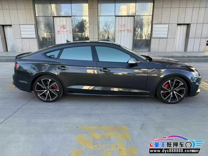 19年奥迪S5轿车抵押车出售