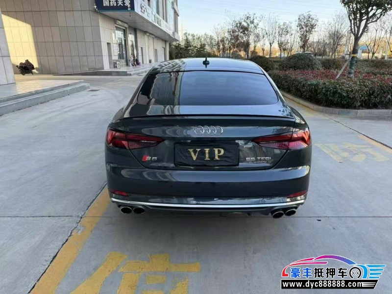 19年奥迪S5轿车抵押车出售