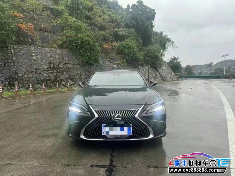 19年雷克萨斯ES轿车抵押车出售