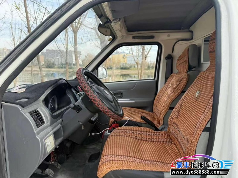 22年金旅金旅海狮轿车抵押车出售