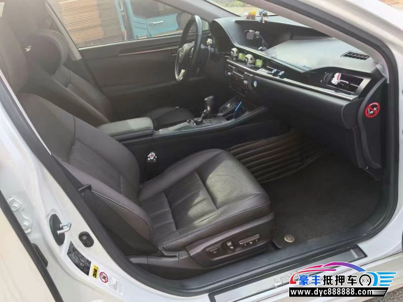 18年雷克萨斯ES轿车抵押车出售