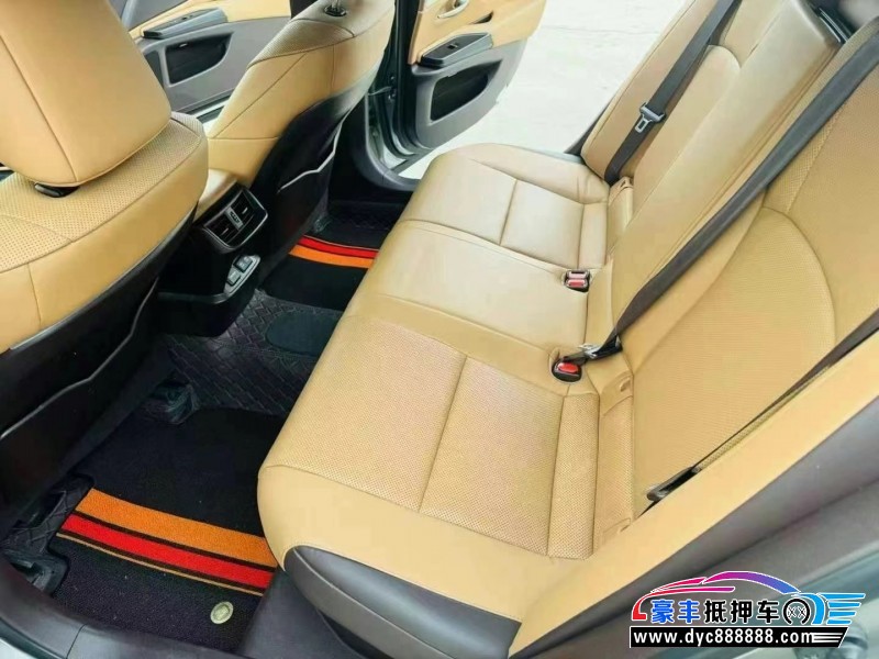 20年雷克萨斯ES轿车抵押车出售