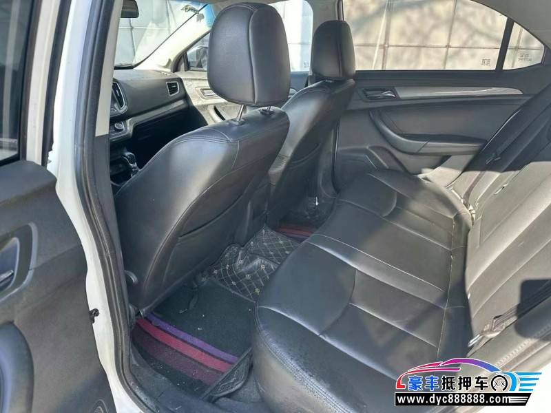 16年荣威360轿车抵押车出售