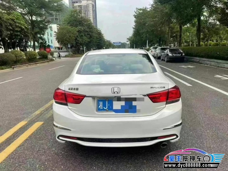 18年本田思铂睿轿车抵押车出售