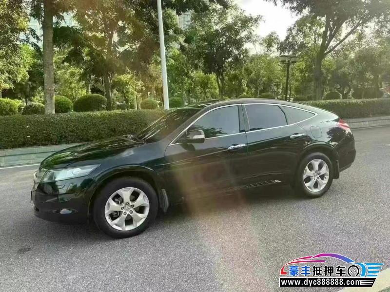 14年本田歌诗图轿车抵押车出售