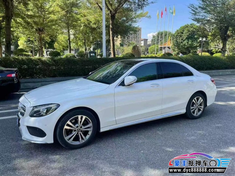 18年奔驰C轿车抵押车出售