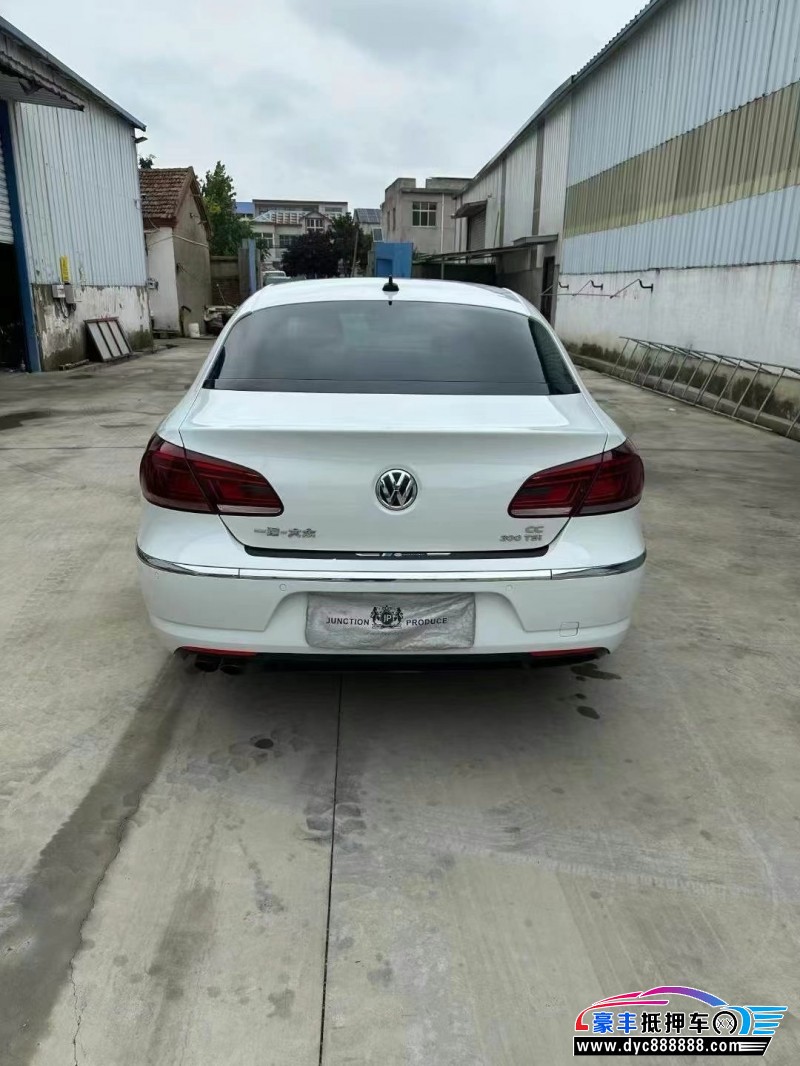 16年大众CC轿车抵押车出售