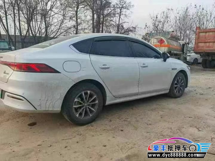 24年比亚迪秦轿车抵押车出售