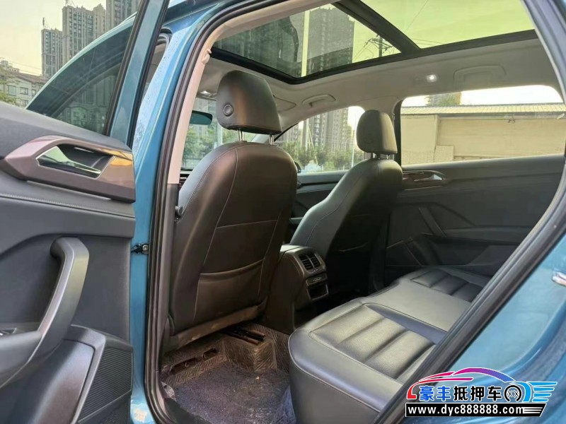 20年大众途岳轿车抵押车出售