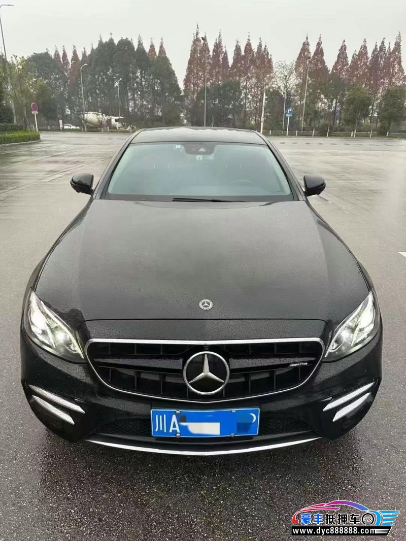 17年奔驰E轿车抵押车出售