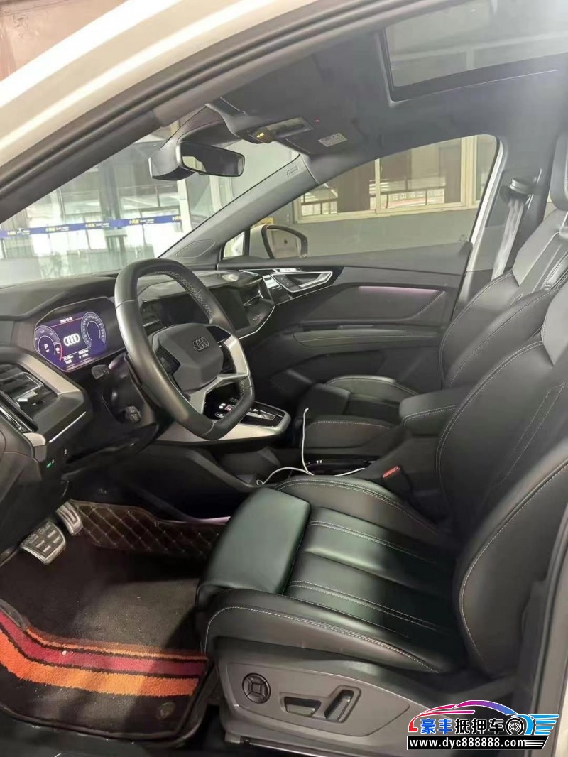24年奥迪Q4轿车抵押车出售