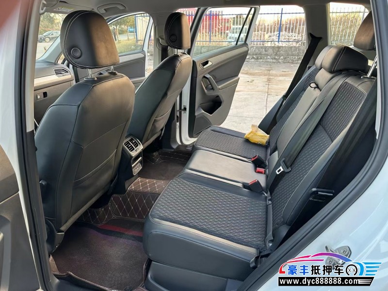 20年大众途观轿车抵押车出售