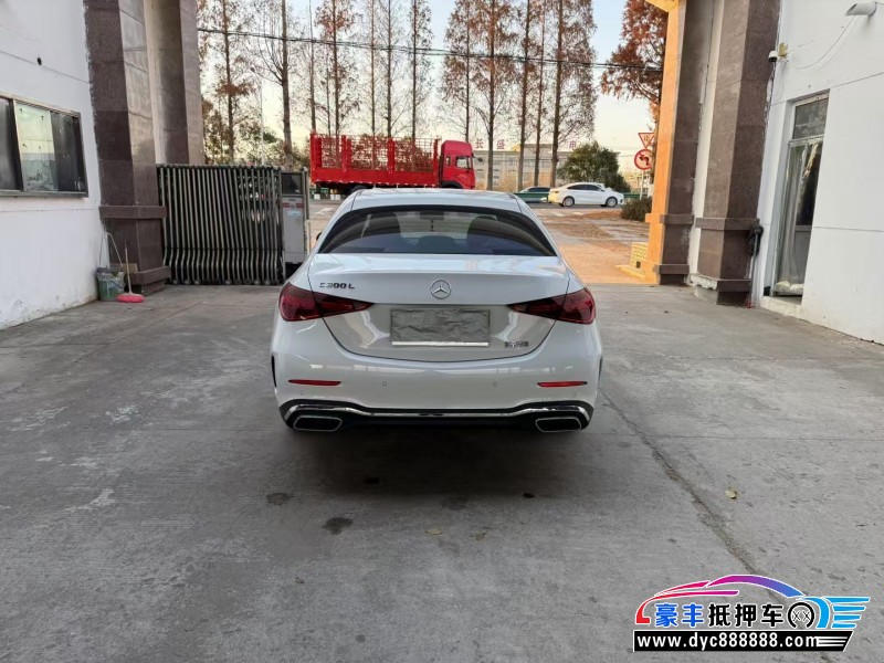 22年奔驰C轿车抵押车出售