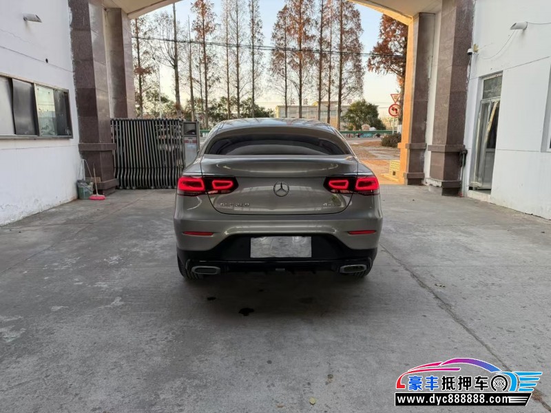 20年奔驰GLC轿车抵押车出售