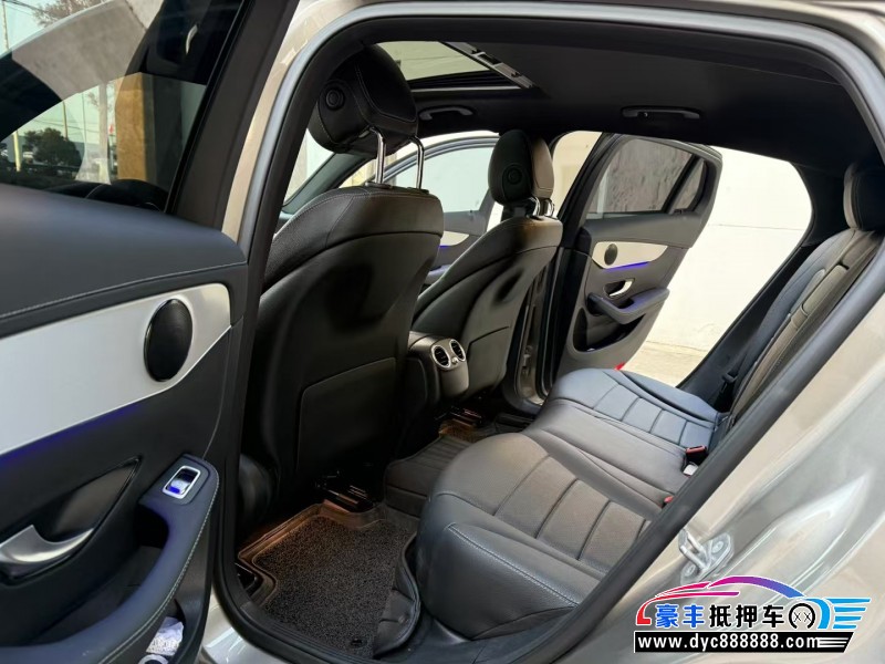 20年奔驰GLC轿车抵押车出售