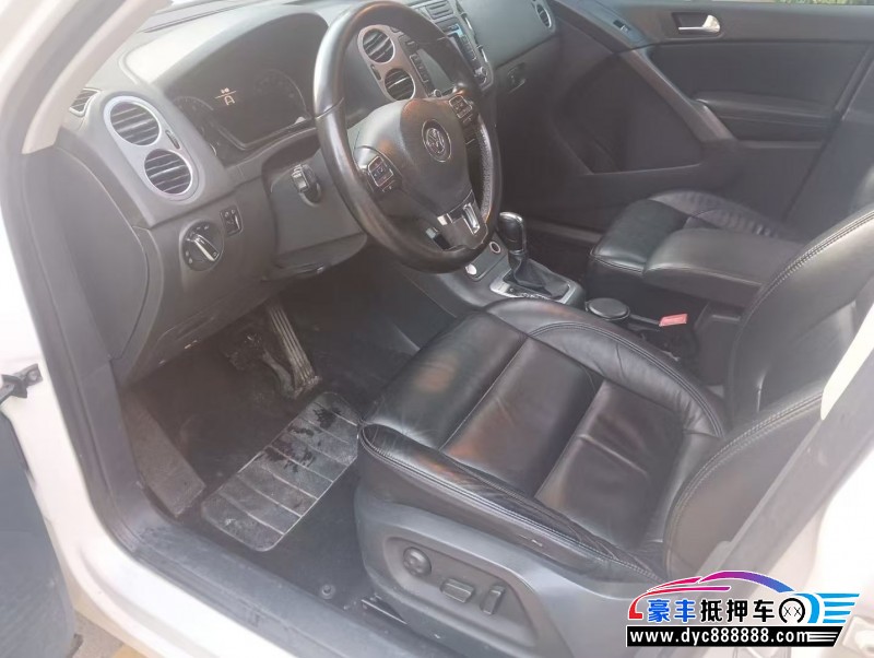 13年大众途观轿车抵押车出售