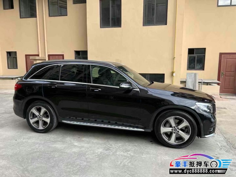 17年奔驰GLC轿车抵押车出售