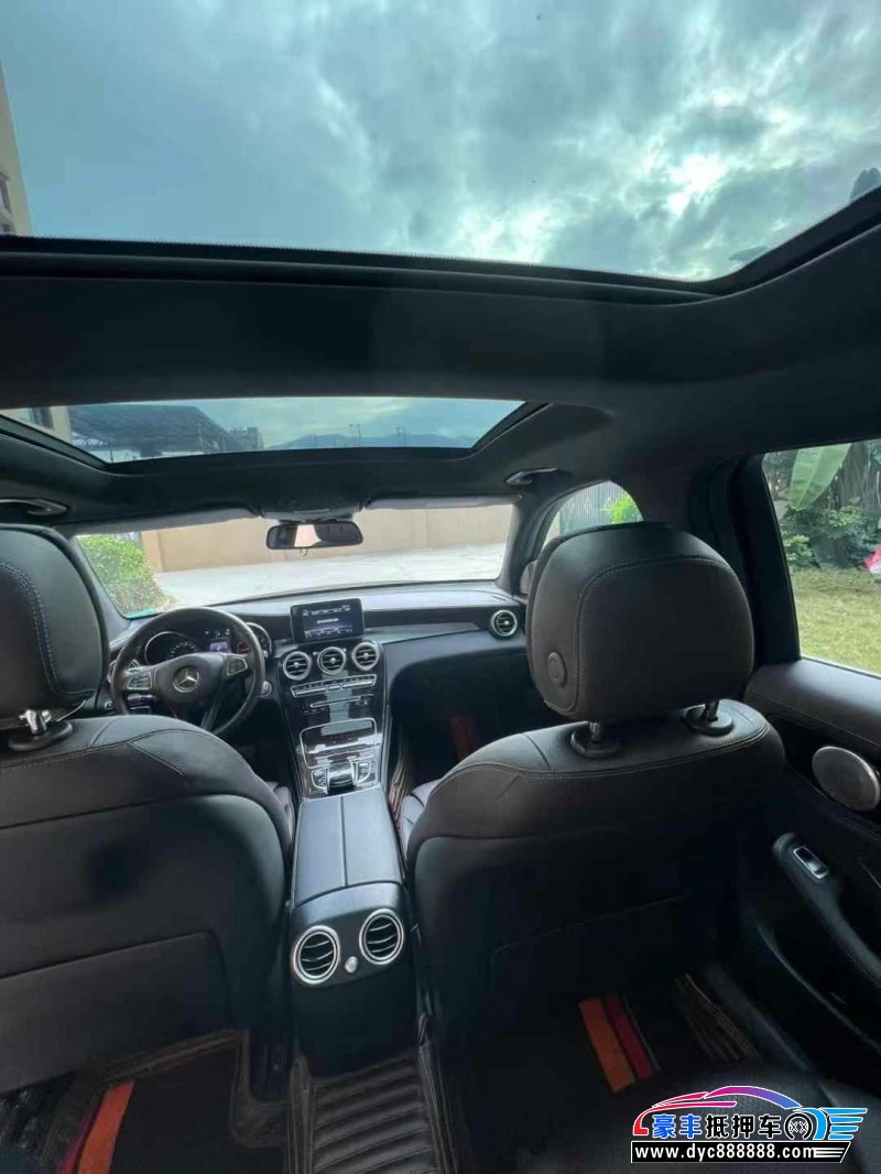 17年奔驰GLC轿车抵押车出售