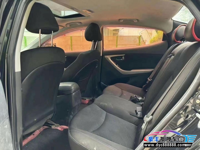 14年现代领动轿车抵押车出售