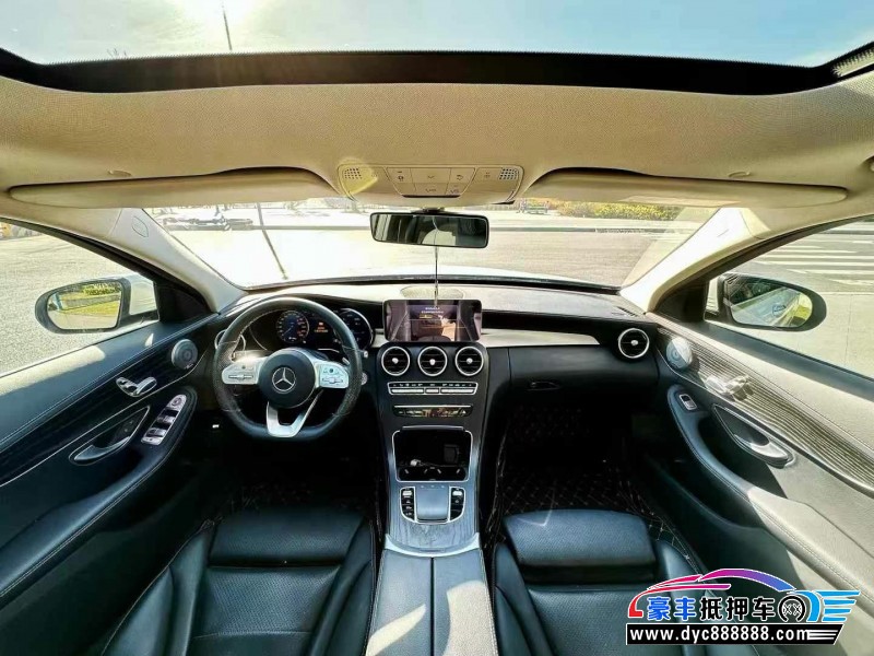 21年奔驰C轿车抵押车出售