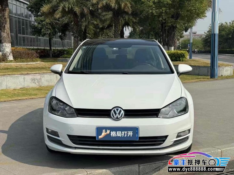 15年大众高尔夫轿车抵押车出售