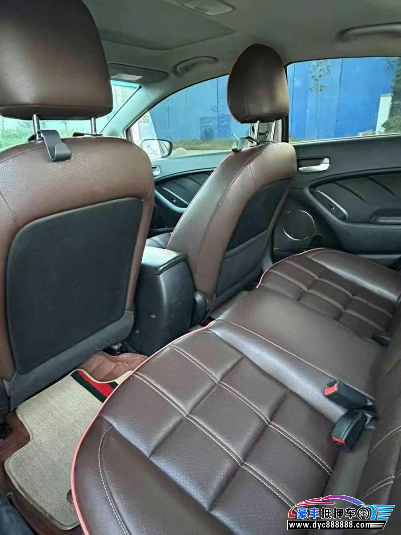 17年起亚K3轿车抵押车出售