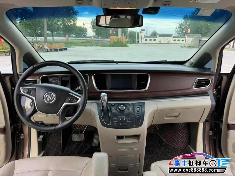 20年别克GL8轿车抵押车出售