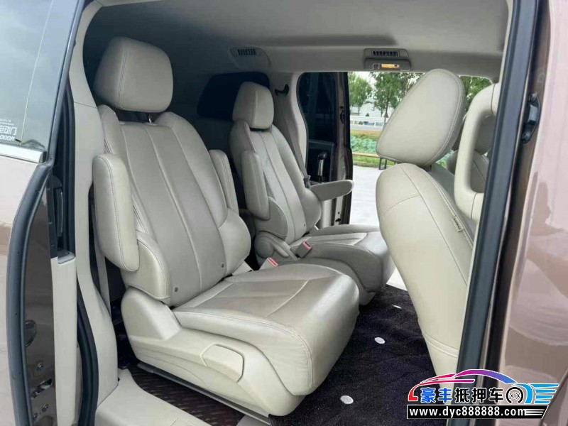 20年别克GL8轿车抵押车出售