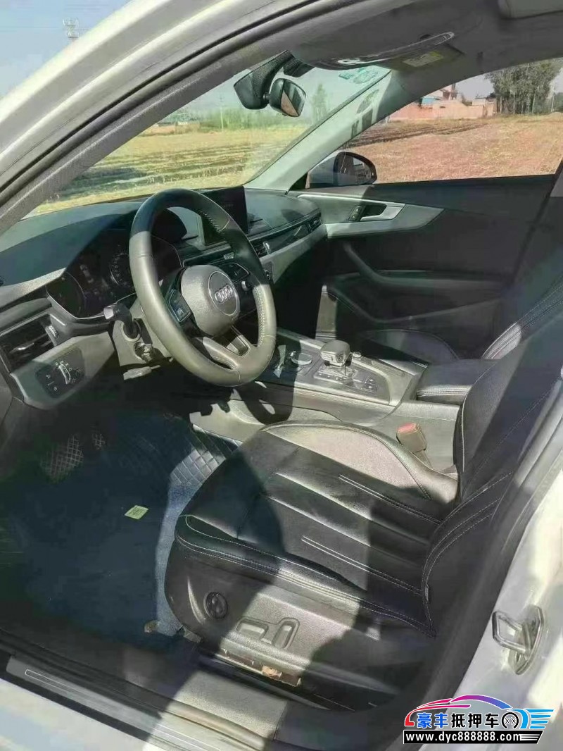 20年奥迪A4L轿车抵押车出售