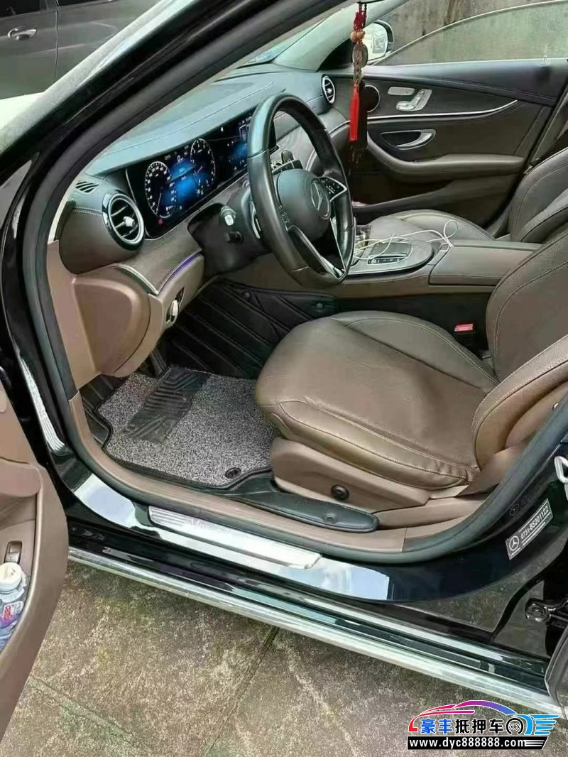 20年奔驰E轿车抵押车出售