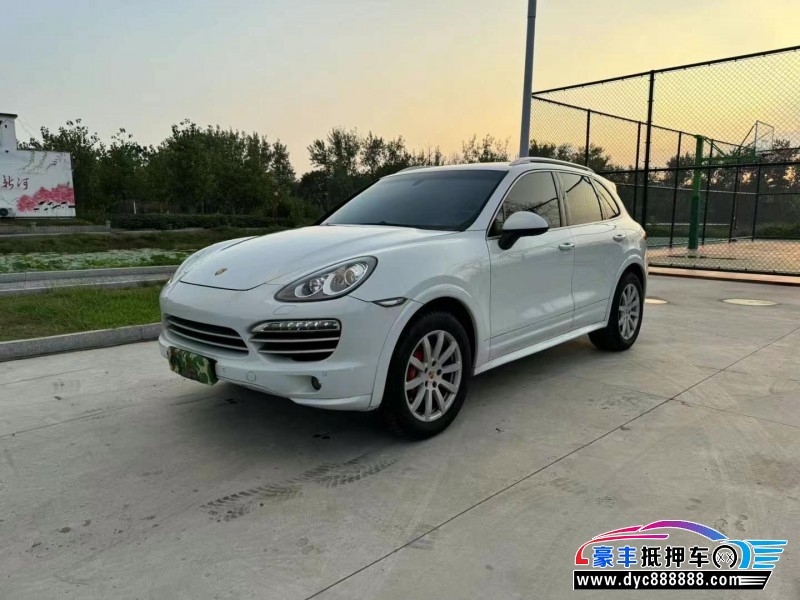 14年保时捷卡宴轿车抵押车出售