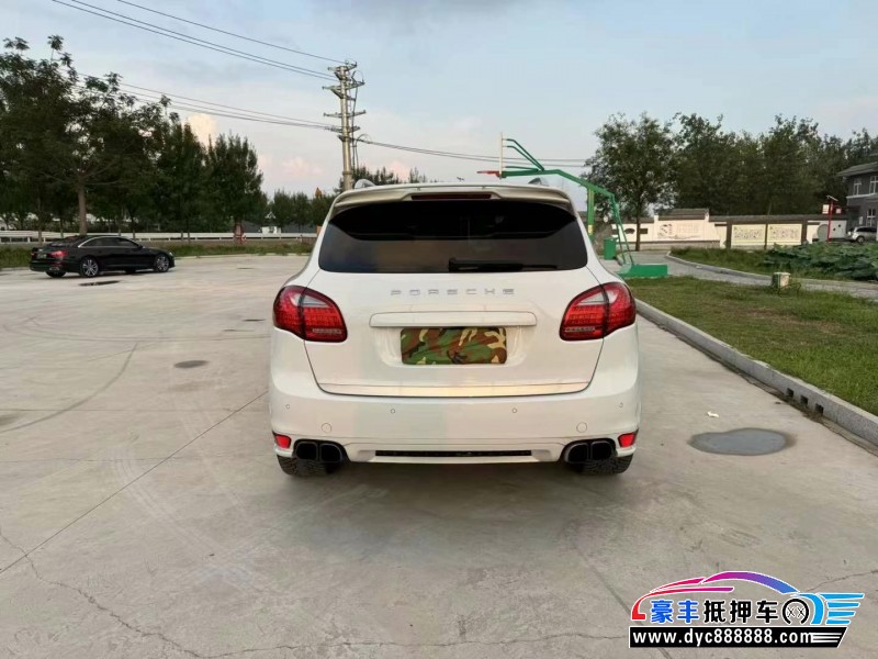 14年保时捷卡宴轿车抵押车出售
