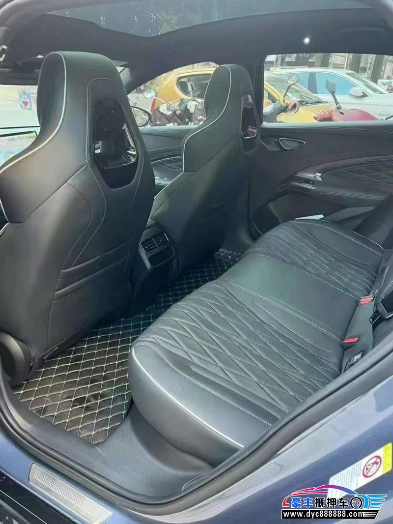 24年比亚迪海豹轿车抵押车出售