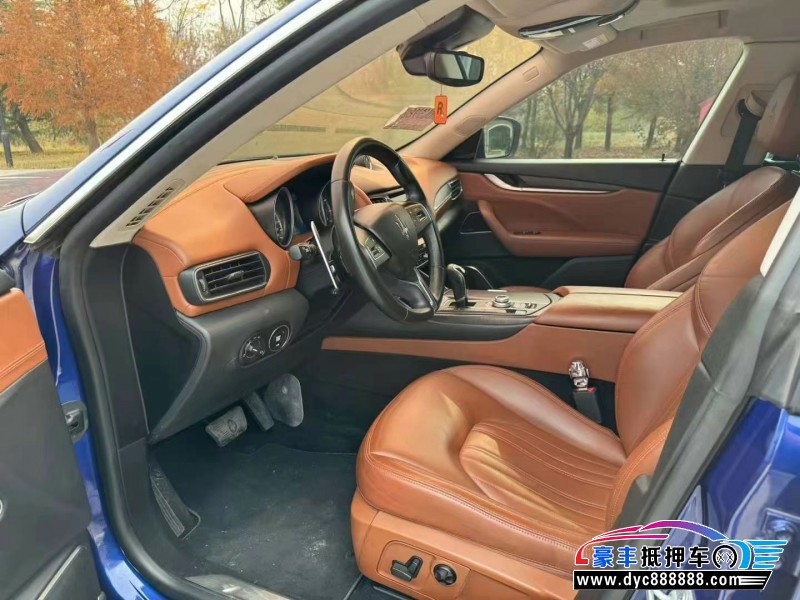 17年玛莎拉蒂Levante轿车抵押车出售