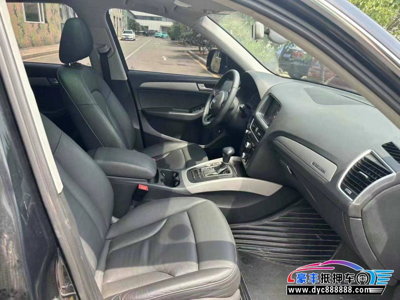 18年奥迪Q5轿车抵押车出售