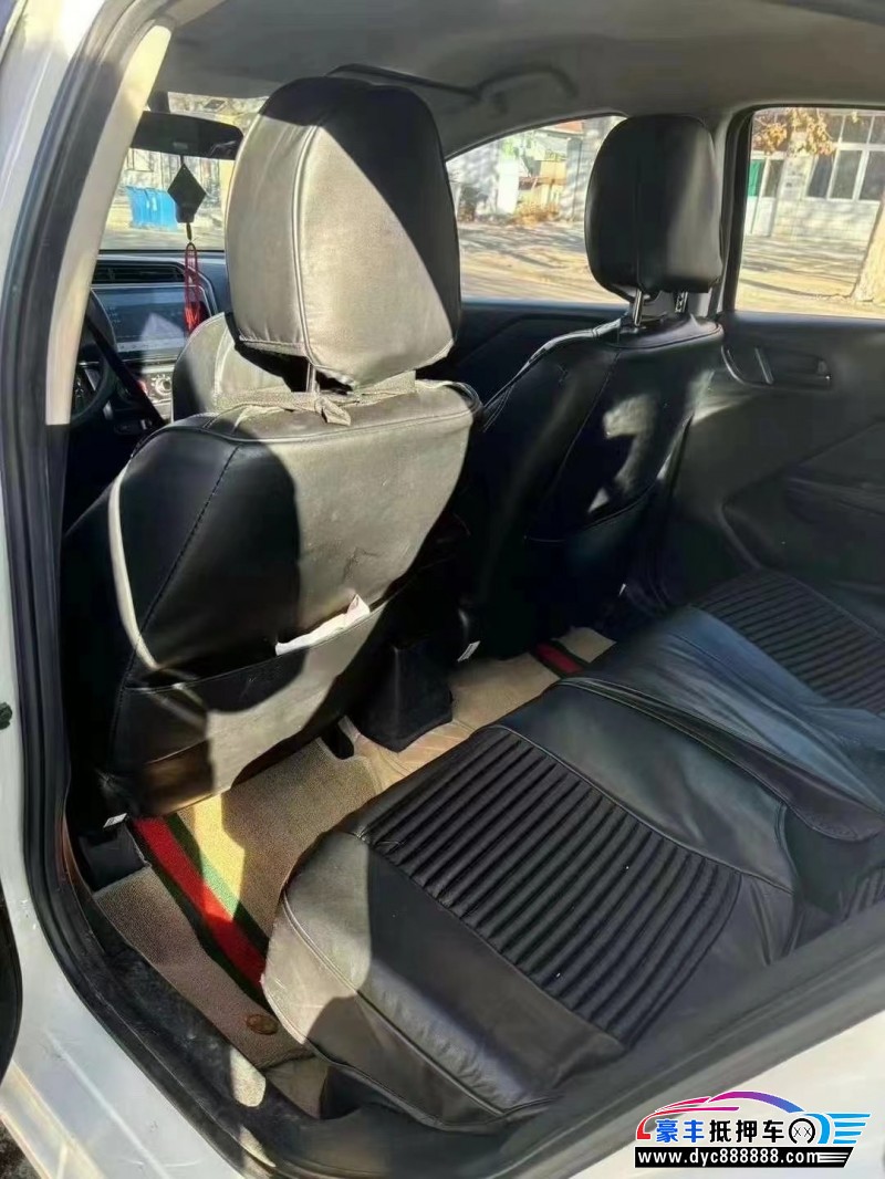 17年本田竞瑞轿车抵押车出售