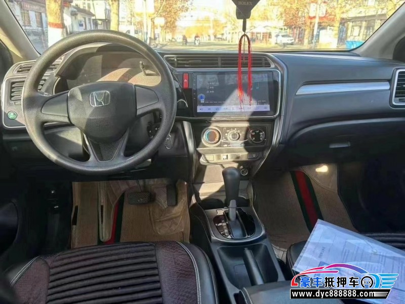 17年本田竞瑞轿车抵押车出售