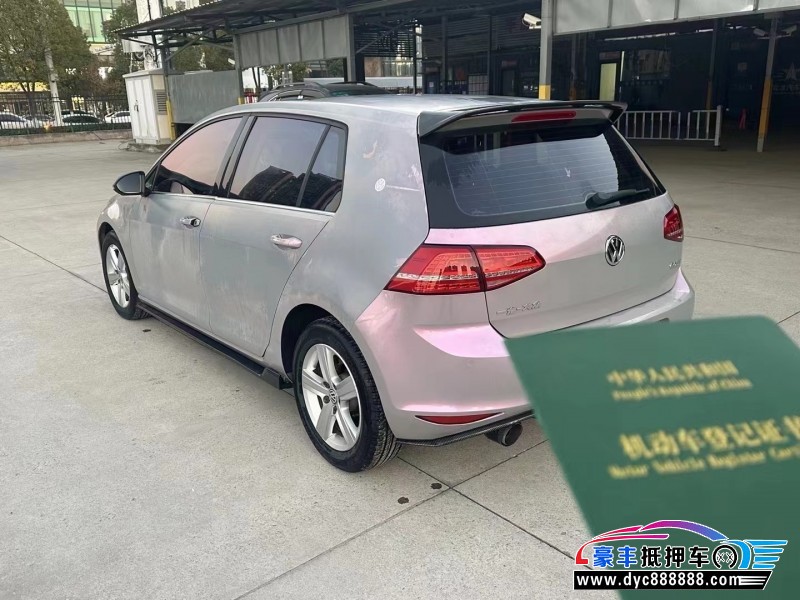 15年大众高尔夫轿车抵押车出售