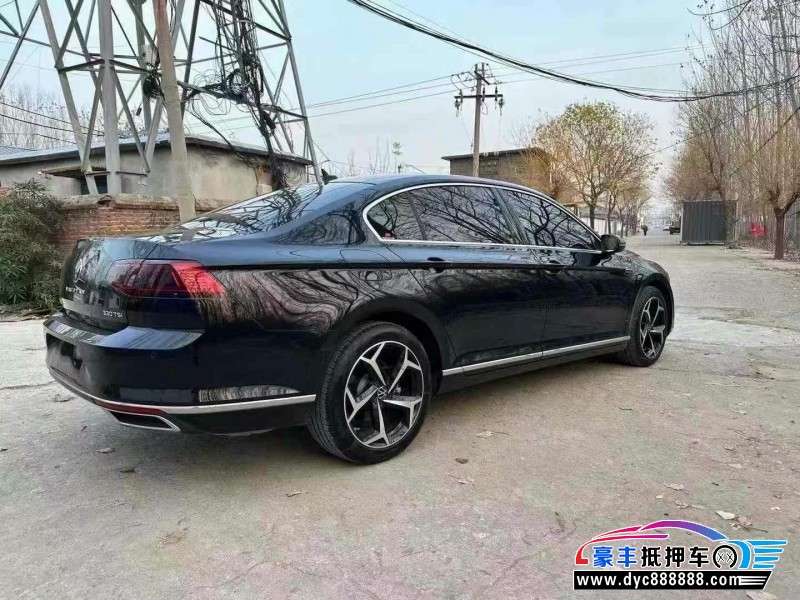 22年大众迈腾轿车抵押车出售