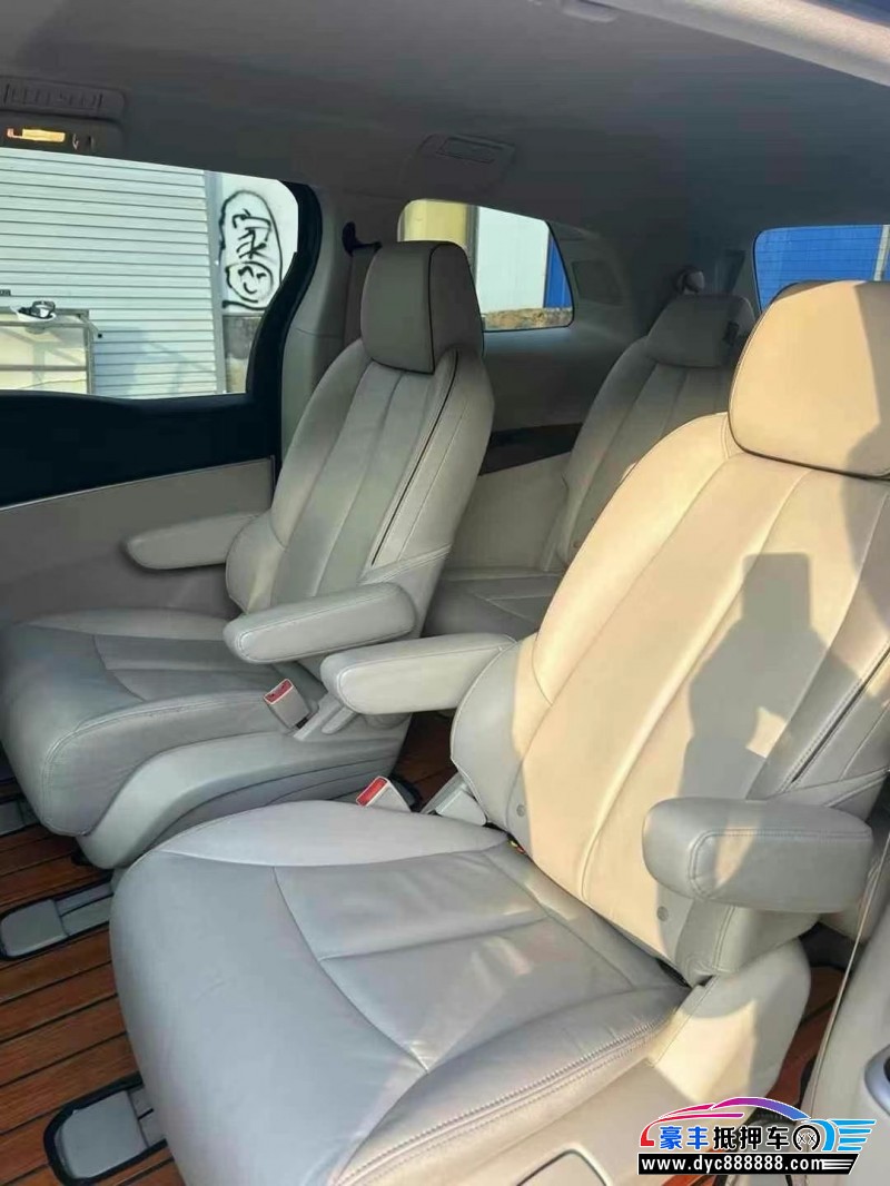 20年别克GL8MPV抵押车出售