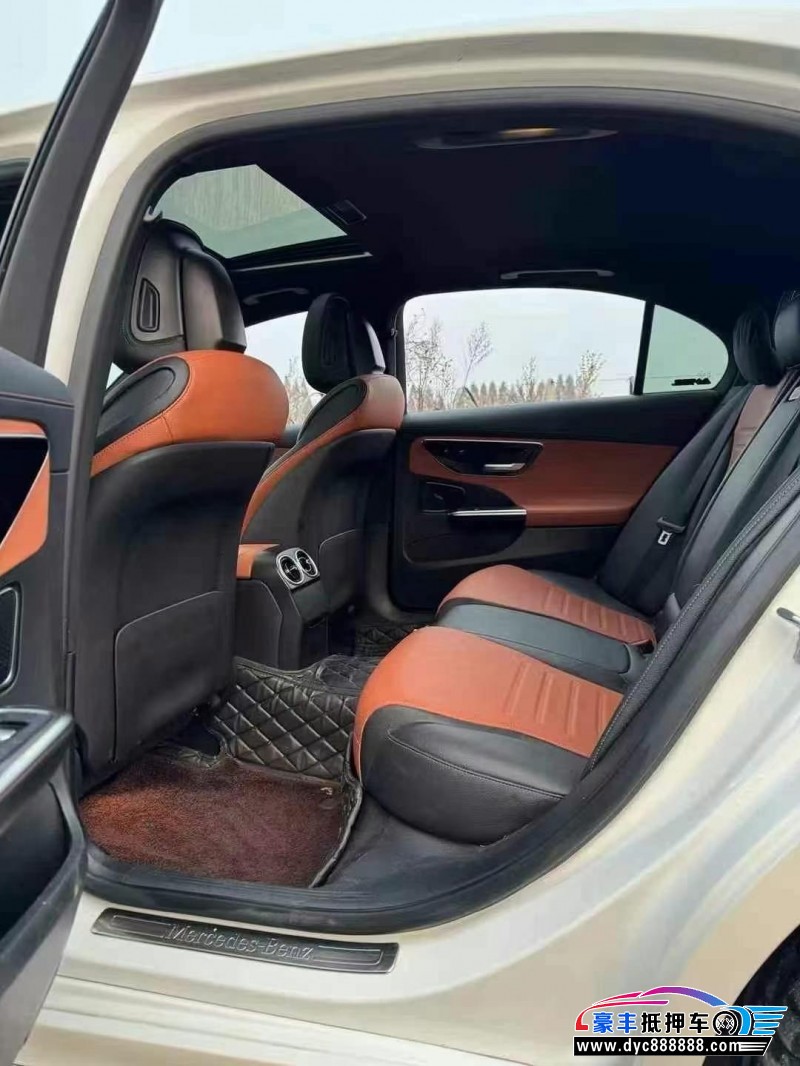 21年奔驰C轿车抵押车出售