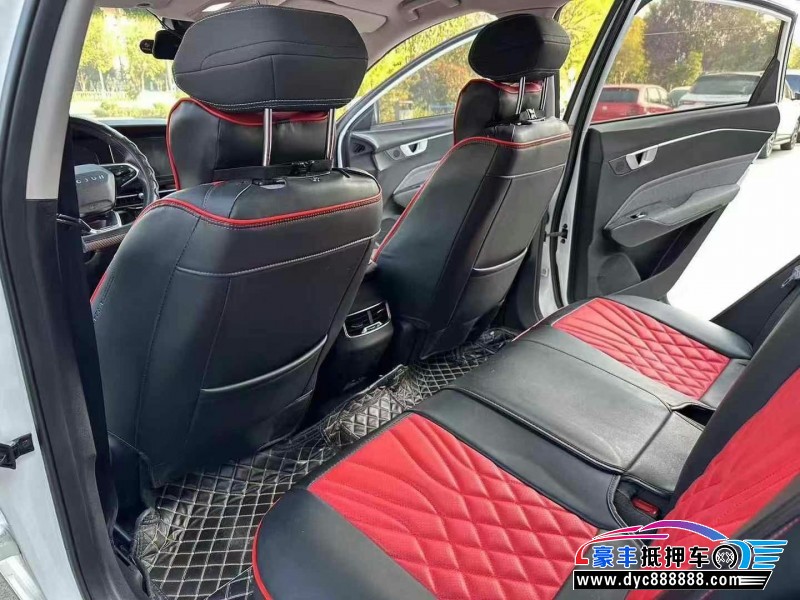 20年宝骏RC6轿车抵押车出售