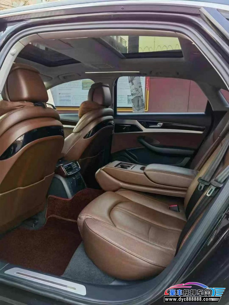 12年奥迪A8L轿车抵押车出售