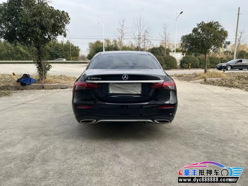 23年奔驰E轿车抵押车出售