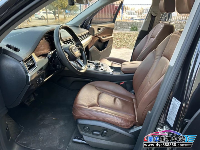 19年奥迪Q7轿车抵押车出售