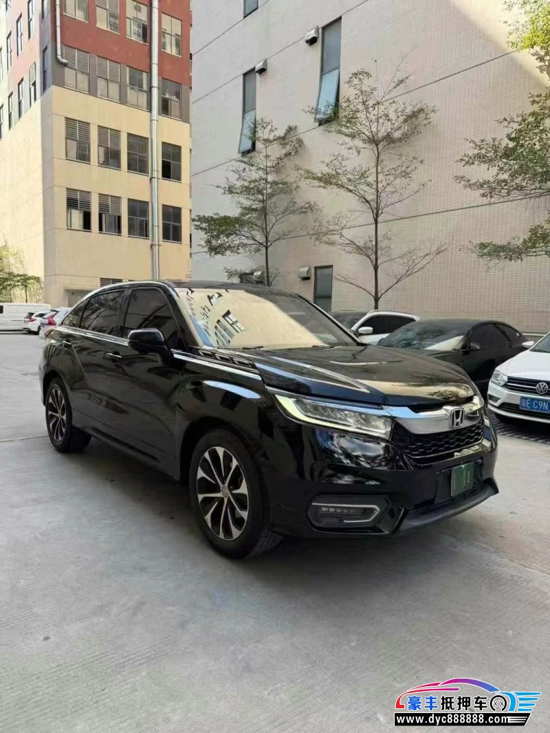 18年本田冠道轿车抵押车出售