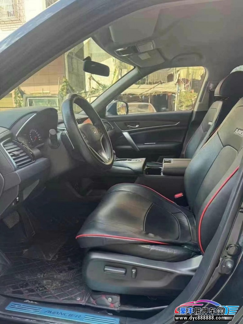 22年本田冠道轿车抵押车出售