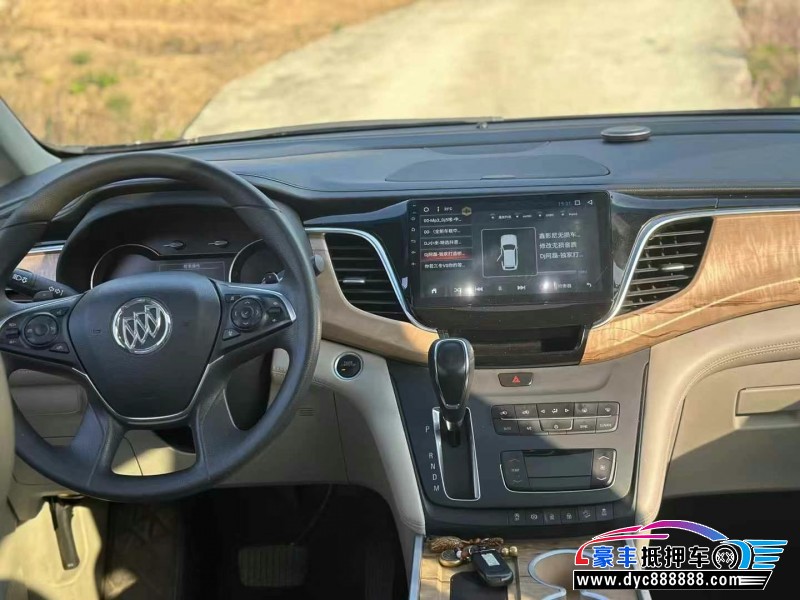 18年别克GL8轿车抵押车出售